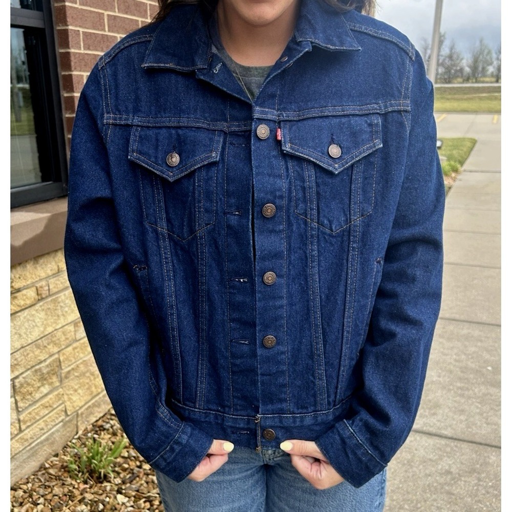 Vintage Y2K Women's Levi's Denim Trucker Jacket Made in the USA Size L